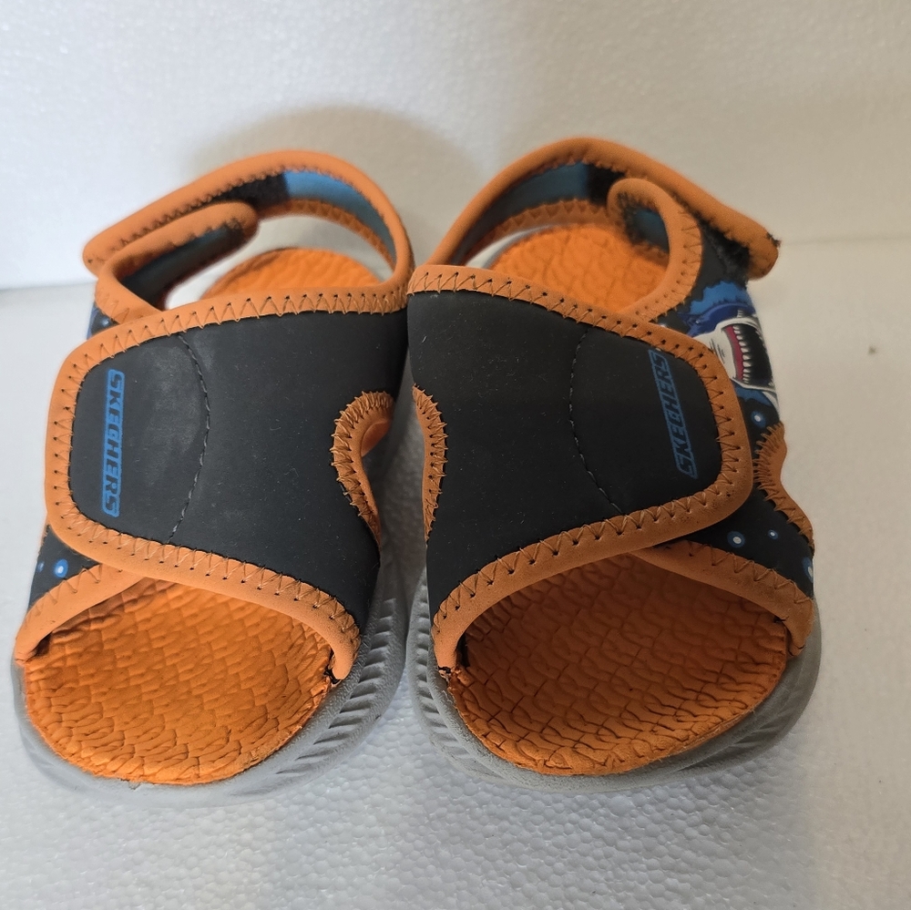 Sketchers toddler size 6 sandals